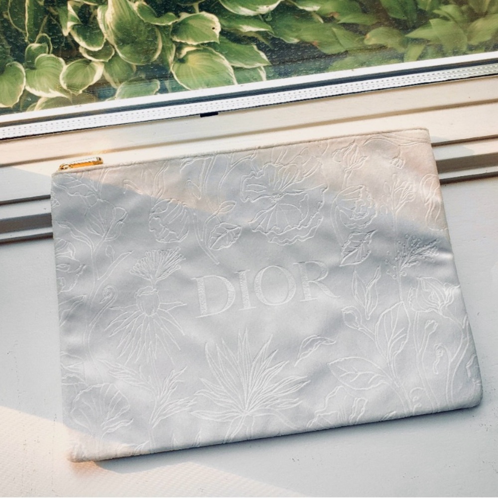 NEW Dior Floral Velvour Embossed Pouch